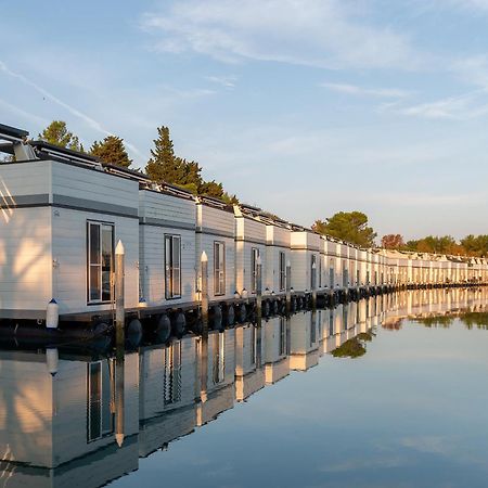 Floating Sea House Shark 3 Appartement Portorož Buitenkant foto