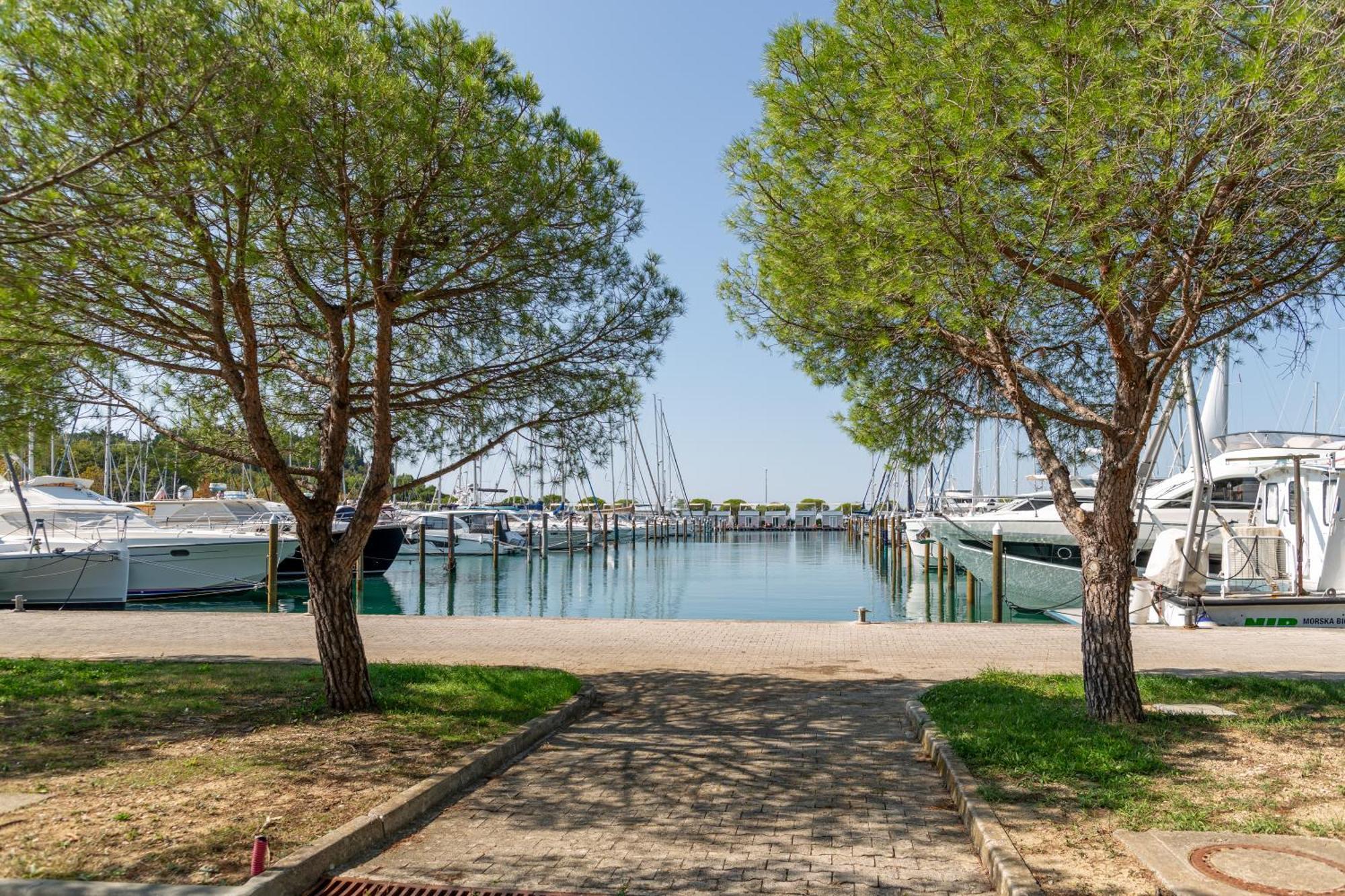 Floating Sea House Shark 3 Appartement Portorož Buitenkant foto